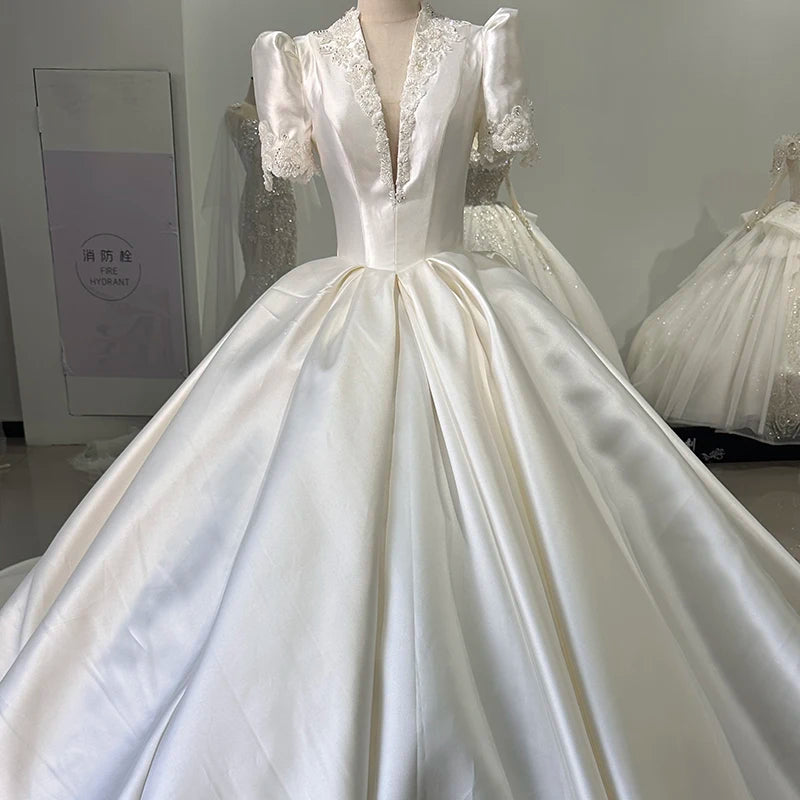 Satin White Wedding Dresses Sequined Beading V Neck Lace Vintage Beach Party Woman Engagement Bridal Gowns Xs014