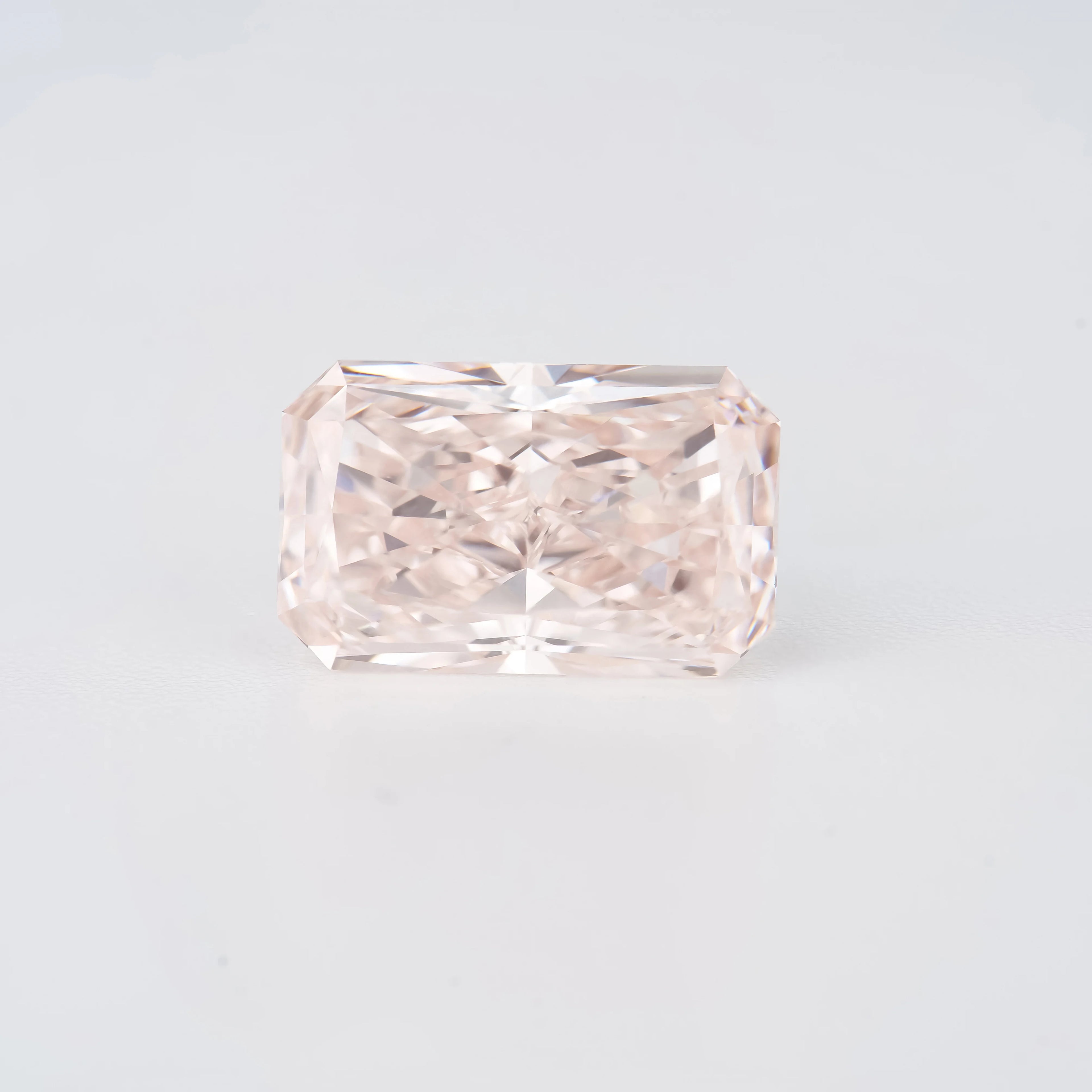 Fancy Light pink Lab-grown Diamonds Contain IGI Certificate 0.5ct 1ct 2ct Round Oval Radiant Premium Stones