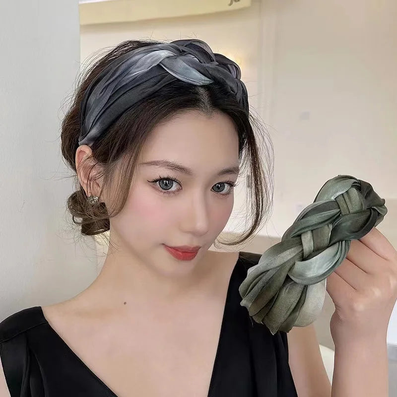 Summer Fashion Korean Women Anti-slip INS Style Fine Flash Wide Side Headband Elegant Simple Pop Wig Braid Headband