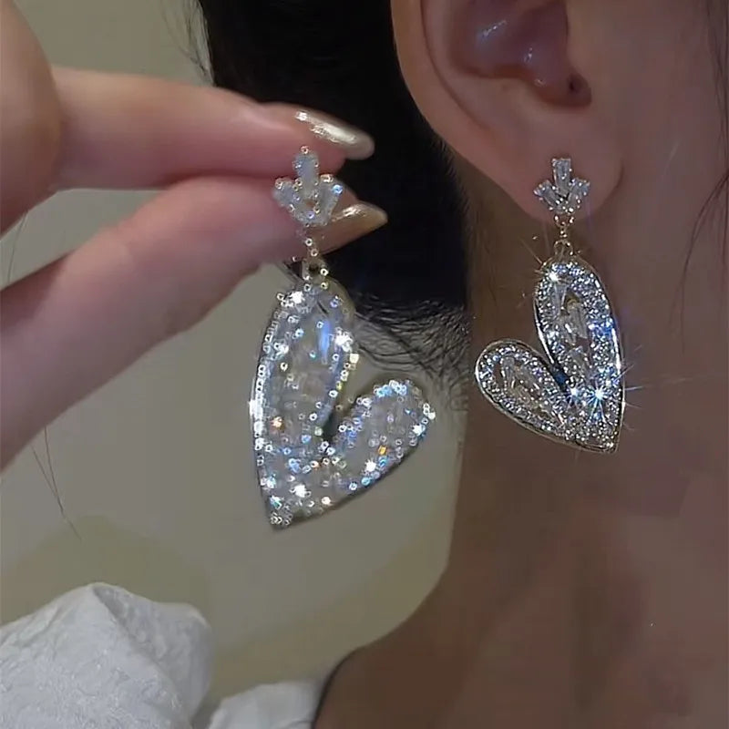 HOVANCI Luxury Boutique Crystal Long Chain Heart Charm Dangle 925 Silver Earrings for Women Jewelry Fashion Earrings Accessories