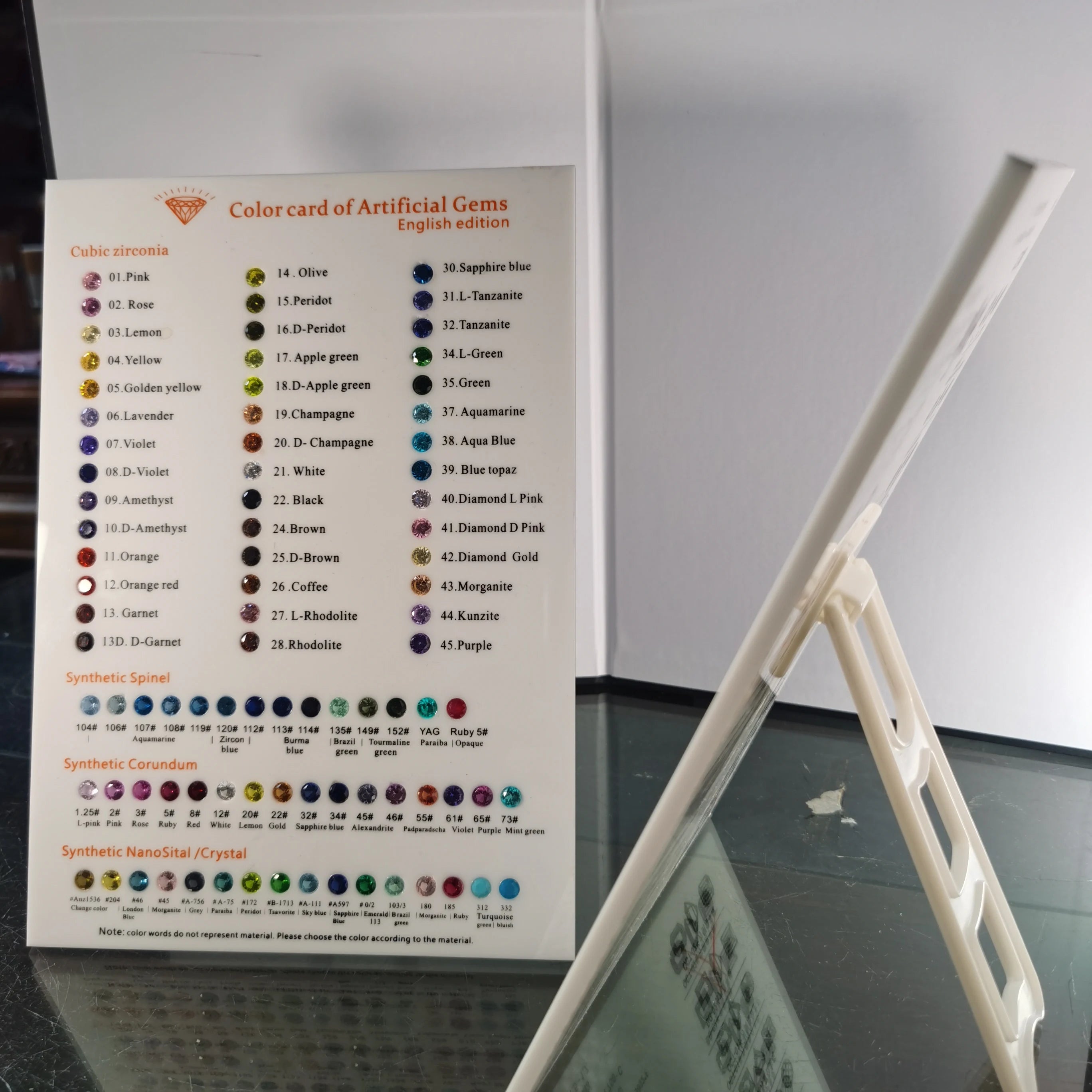 China Cubic Zirconia Corundum Spinel Nano Glass Crystal Color Card of Artificial Gems