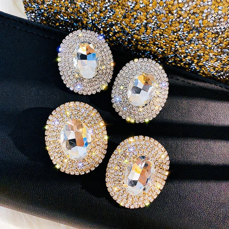 Kaimei Fashion Yiwu Market Cheap Earrings New Atmospheric Gold Silver Diamond Round Stud Earrings for Women Jewelry