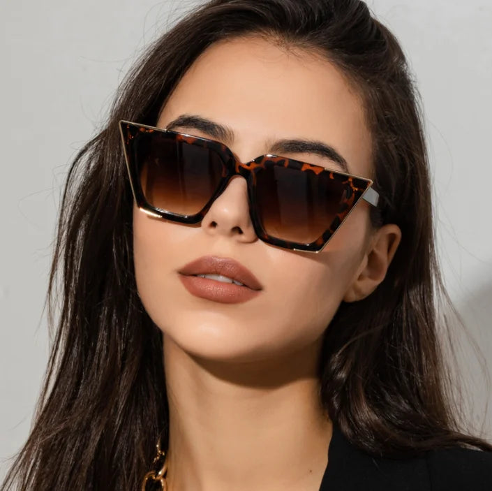 2022 New European and American Fashion Women'S Cat'S Eye Fashion Gradient Color Metal Hot Sale Glasses Sunglasses