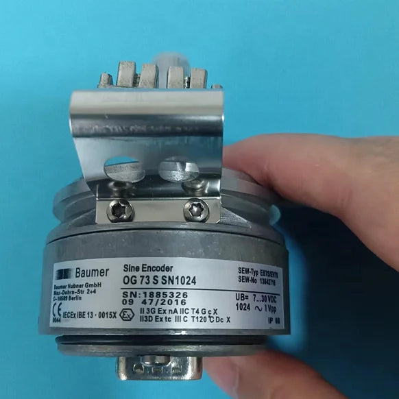 Brand New Baumer SEW Eurodrive Absolute Sine Encoder 0G73SSN10240G 73 S SN1024 Type ES7S/EV7S