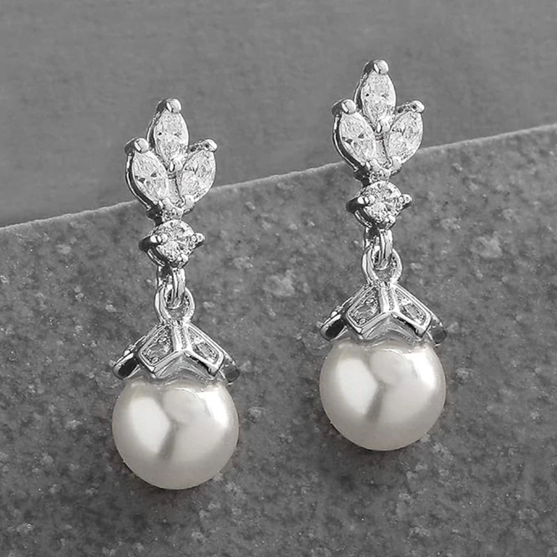 CAOSHI Dainty Leaf Shaped Design Crystal Cubic Zirconia Pearl Earrings for Women Wedding Trend Silver Plated CZ Pendant Earrings
