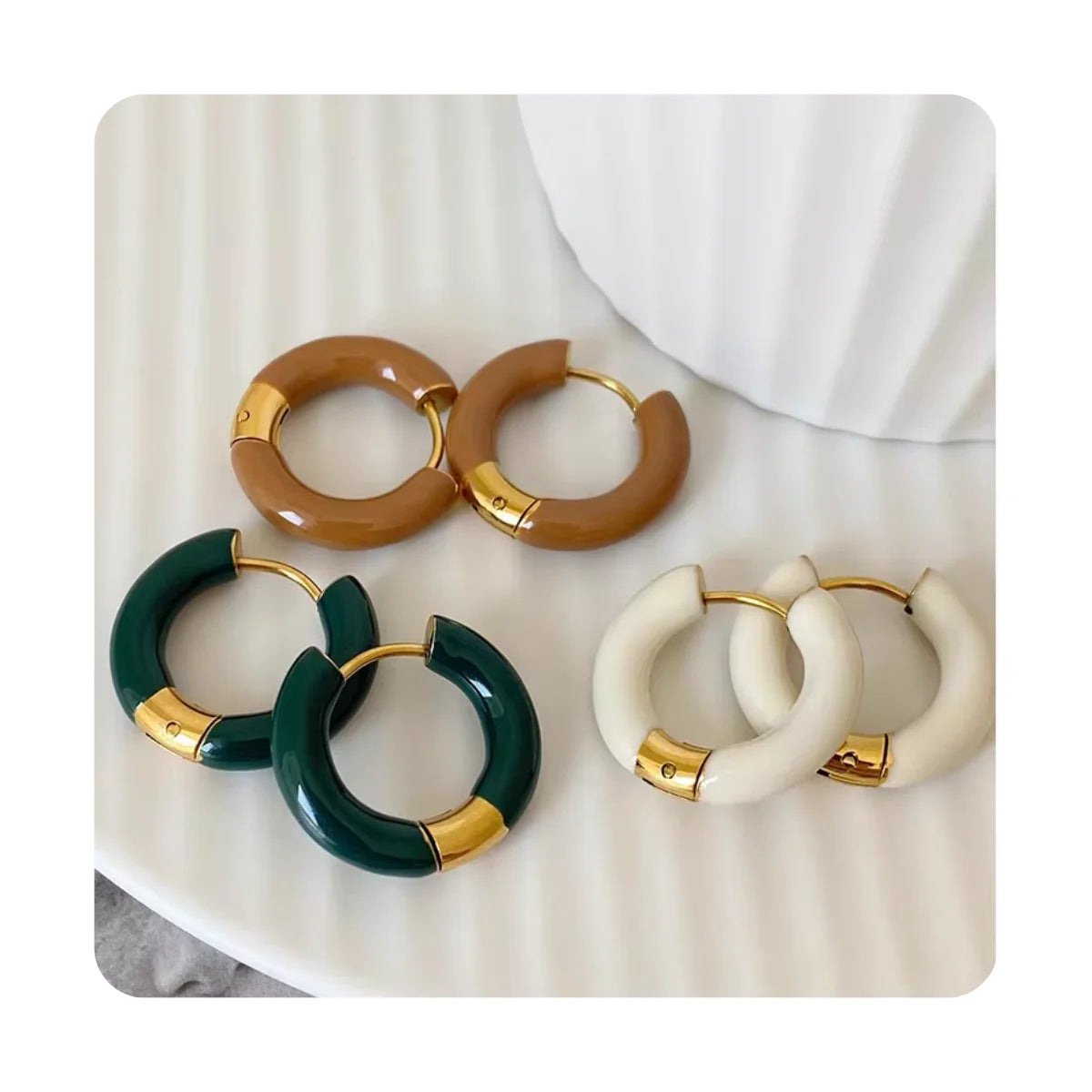 French Simplicity 18K Gold Plated Stainless Steel Small Hoop Earrings Winter Earrings Jewelry for Women Trendy Wedding Gift