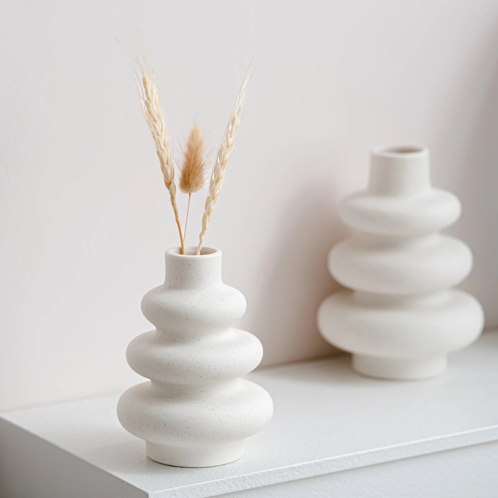 Home Decor Small Vase Set of 2 White Porcelain Gourd Shape Vase Circular Ceramic Flower Vase Ornament Decor