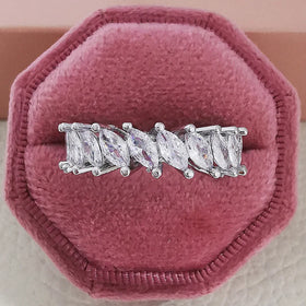Heavy-Duty Full Diamond Horse Eye Cubic Zirconia Ring for Women Lightweight Luxury Exaggerated Personality Ring