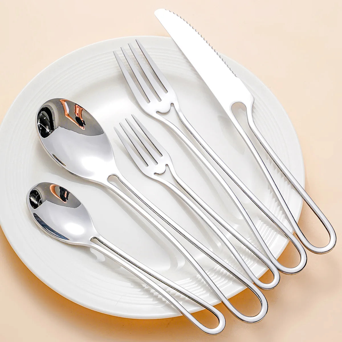 Creative Stainless Steel Hollow Handle Cutlery Set Restaurant Steak Knife Fork Dessert Spoon Silverware Cutlery Set