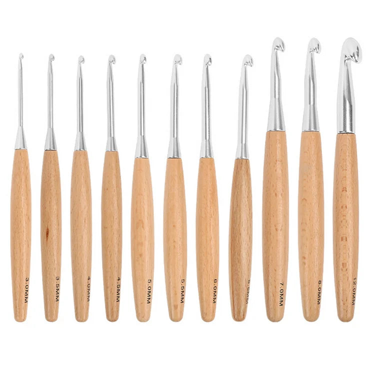 Wholesale 3.0mm - 12.0mm Knitting Tool Different Sizes Needlework Wooden Handle Crochet Hooks