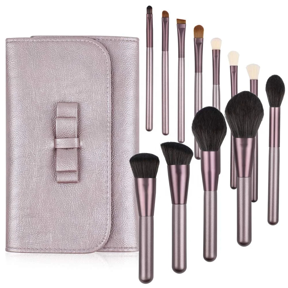 Custom Logo 12-Piece Champagne Synthetic Hair Cosmetic Brush Set with PU Case for Face Concealer and Shaving Brush Use