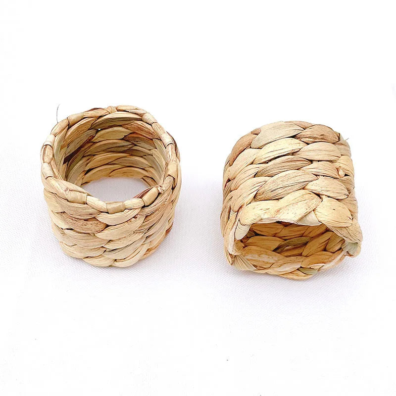Wholesale Hand-woven Straw Napkin Holder Rattan Napkin Ring for Wedding