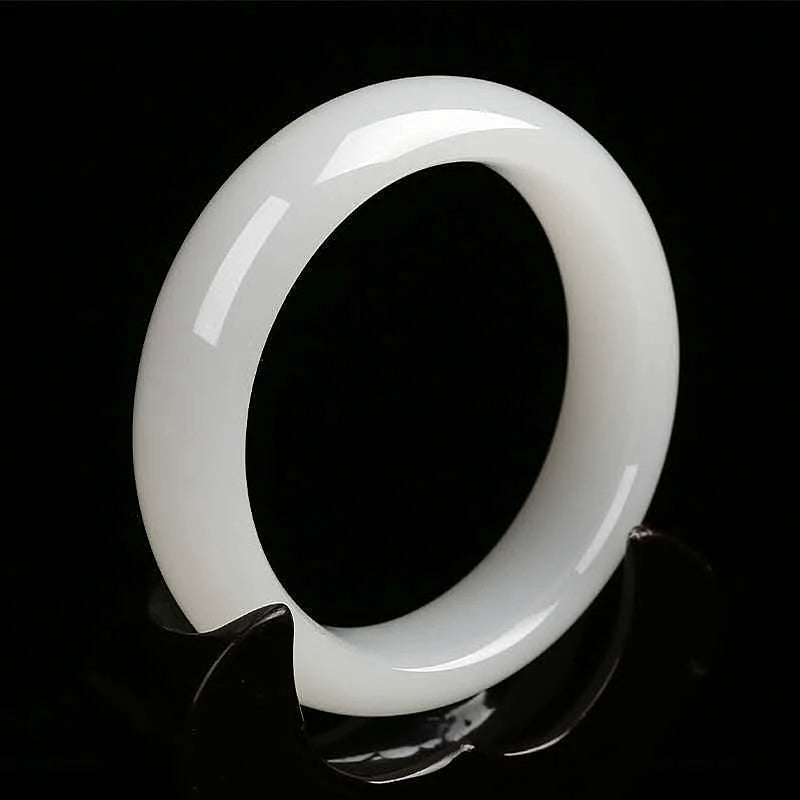 2023 New Romantic Friends Mom Gift Jewelry Exquisite High-end Bracelet Beautiful White Jade Bracelet for Women Gift
