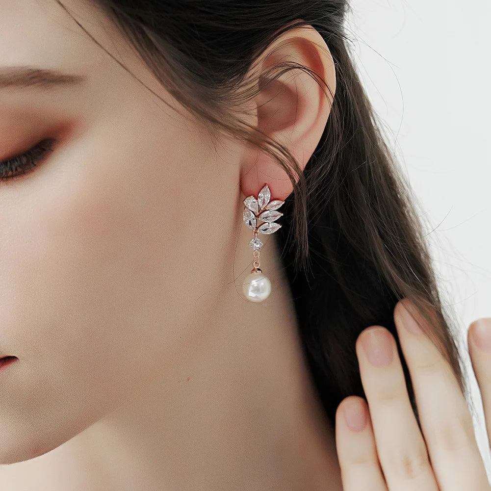 Women Accessories Elegant Cubic Pearls Drop Vintage Simulated Earrings Women Zircon Wedding Bridal Earring for Lady