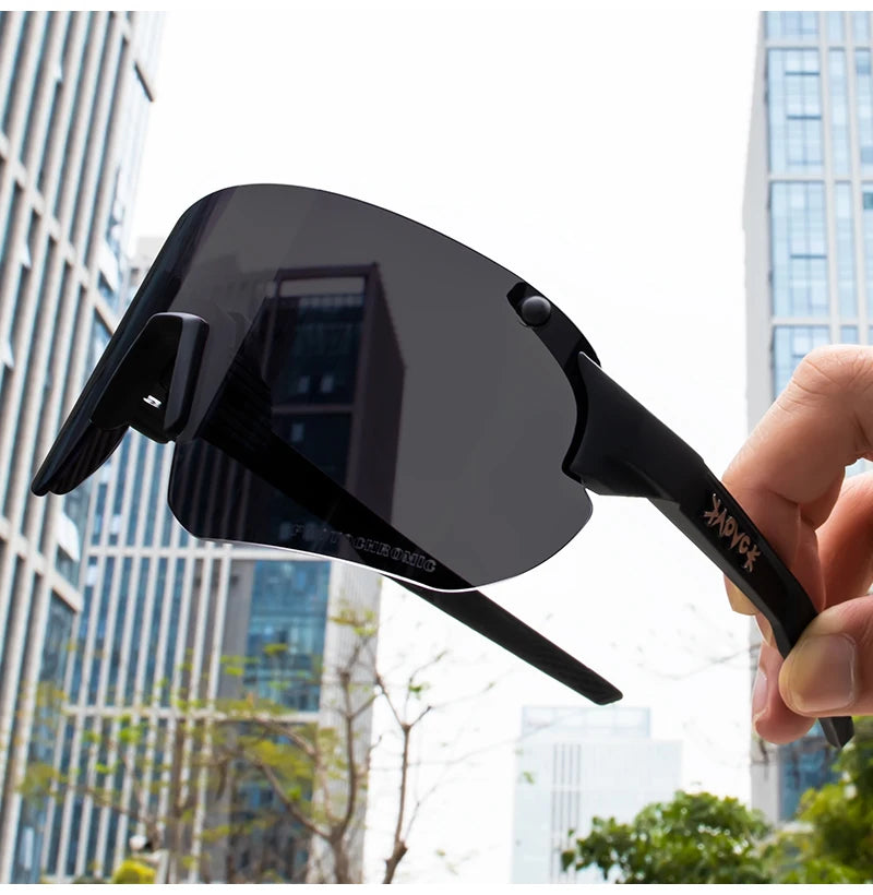 Good Quality Outdoor Racing Cycling Glasses Photochromic Polarized Road Cycling Glasses Anti-Glare Polarized Cycling Sunglasses