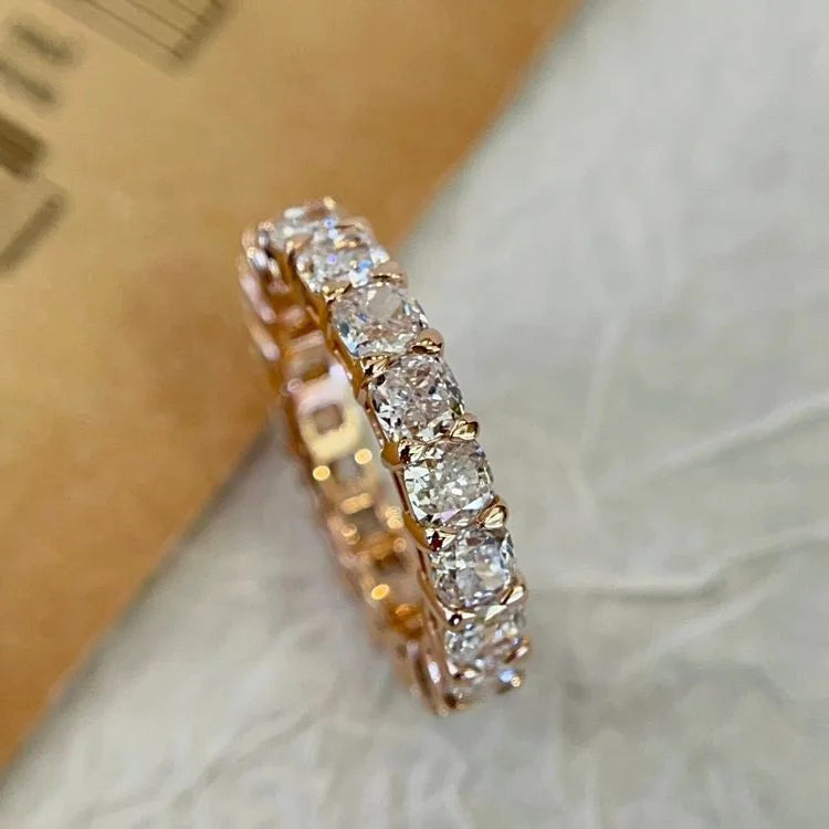 Ruyi Jewelry's Fashionable 4cts Gem Loose Diamond Stone Cushion Cut 14KT Rose Gold Women's Engagement Wedding Band Gift Party