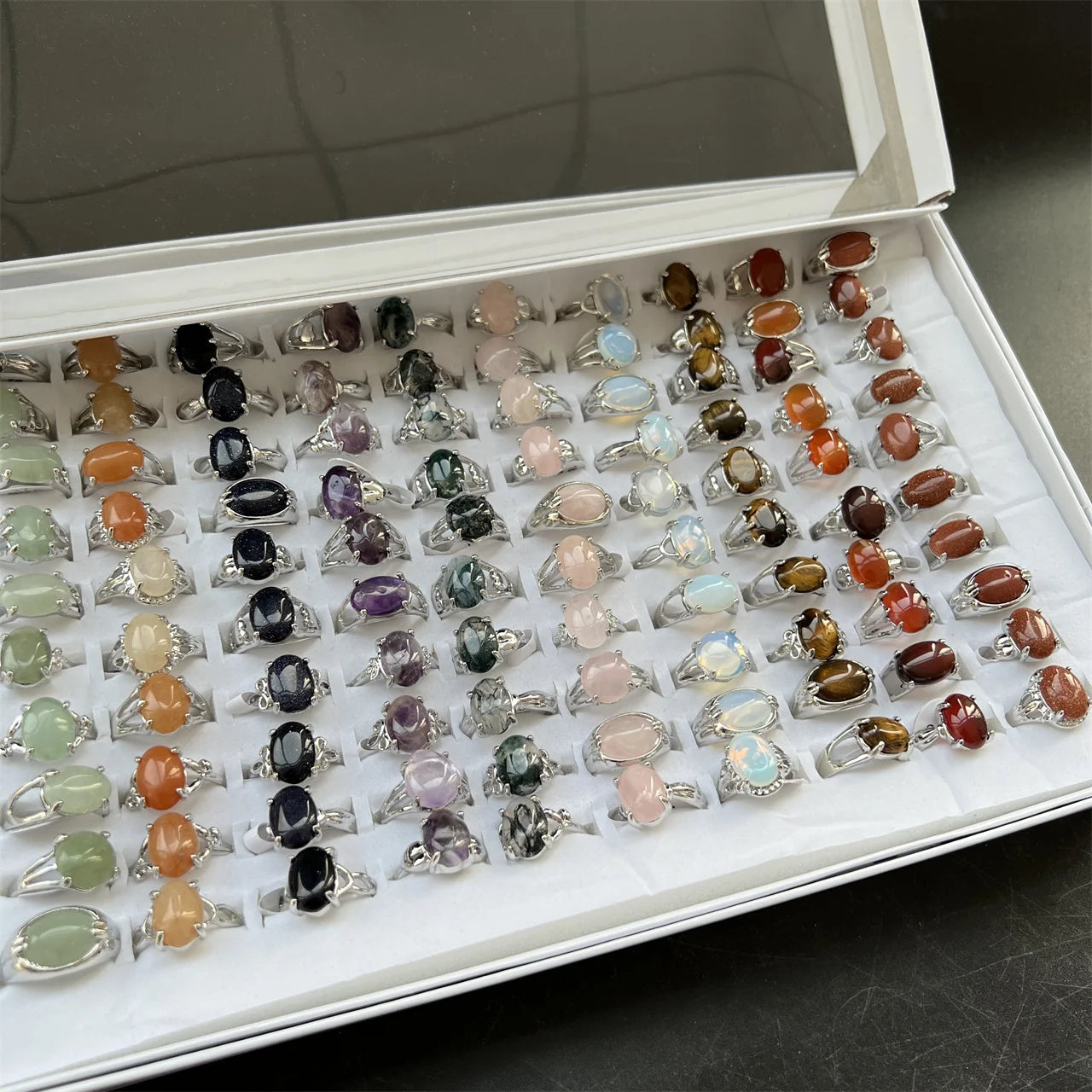 Natural Stone Ring Crystal Semi-Precious Different Sizes Crystal Quartz Rings Jewelry for Gift