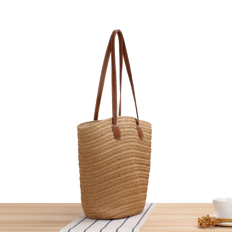 French Straw Women's Tote Handbag 2026 Fashion Woven Beach Commuting Bag with Zip Closure Portable for Summer and Autumn