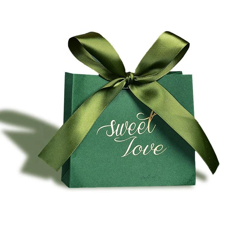 China Yiwu Manufacturers Paper Material Wholesale Fancy Present Sweet love Green Gift Chocolate Boxes for Wedding Door Souvenirs