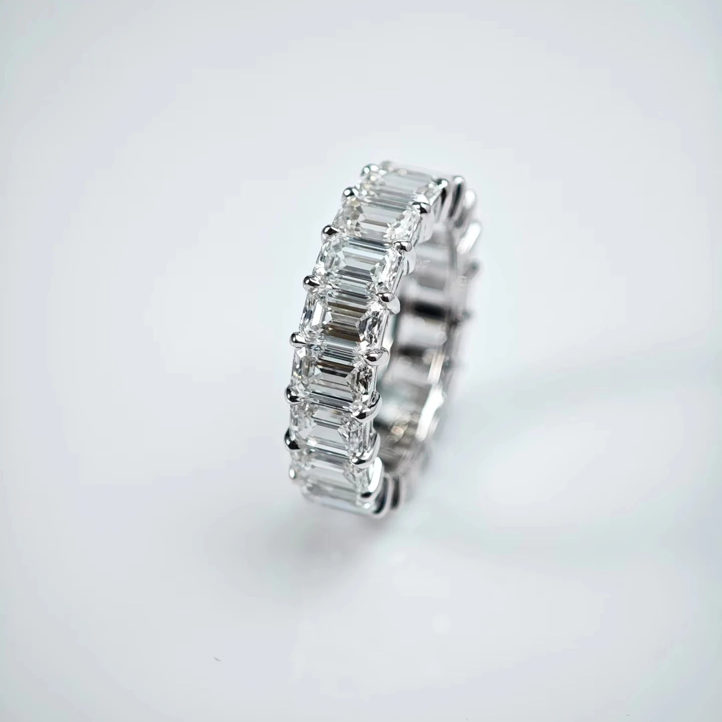 Hot Sale Luxury 18K White Gold Emerald Cut Lab Grown Diamond Gemstone Ring Classic Simple Style Women's Engagement Party Wedding