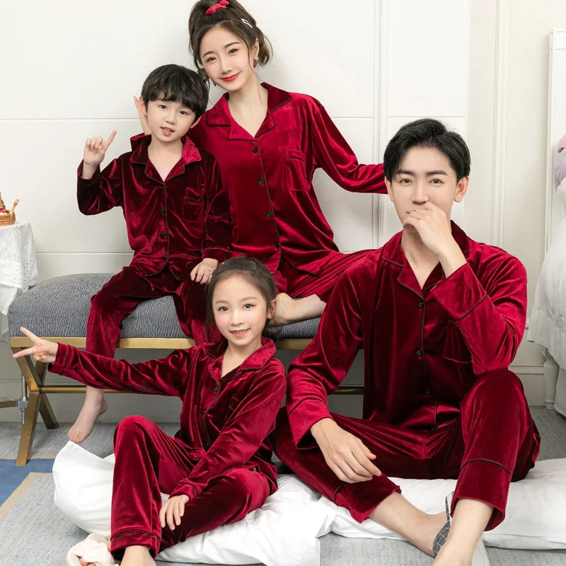 Autumn  Korea Luxury Woman Family Matching Velvet Turn Down Collar Sleepwear Family Pajamas Drop Shipping