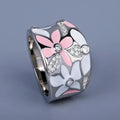 Huitan Aesthetic Enamel Flower Finger Ring for Women Wedding Party Ring Silver Plating Luxury Imitated Diamond Round Rings OEM