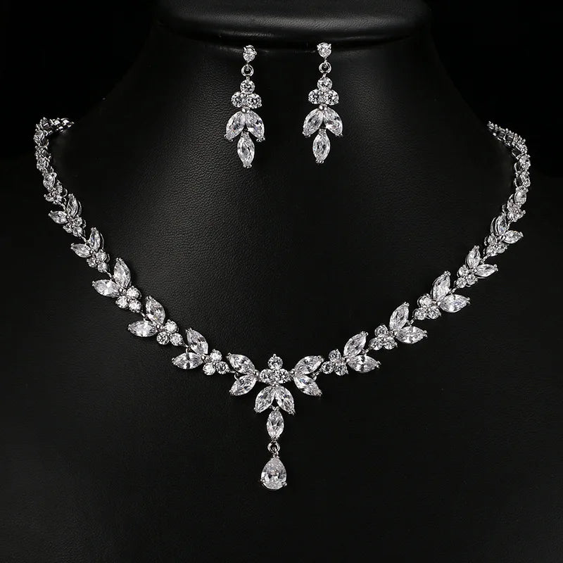 LUOXIN Luxury Crystal Bridal Pendant Necklace Set Pretty Earrings Necklace Jewelry Set