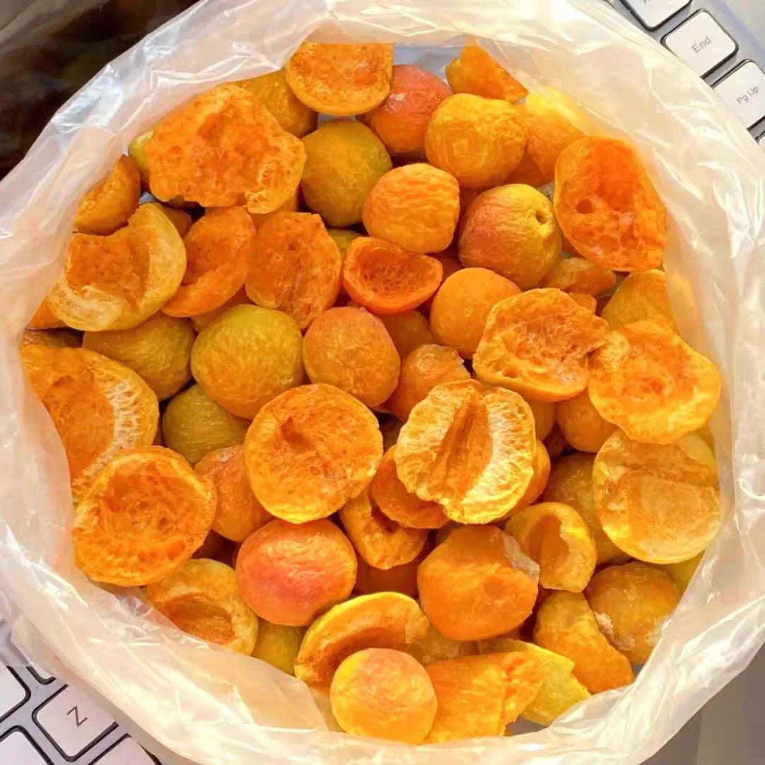 Crispy Freeze-Dried Sweet Apricot Slices Bulk Pack Preserved with Water for Authentic Taste Ready to Eat