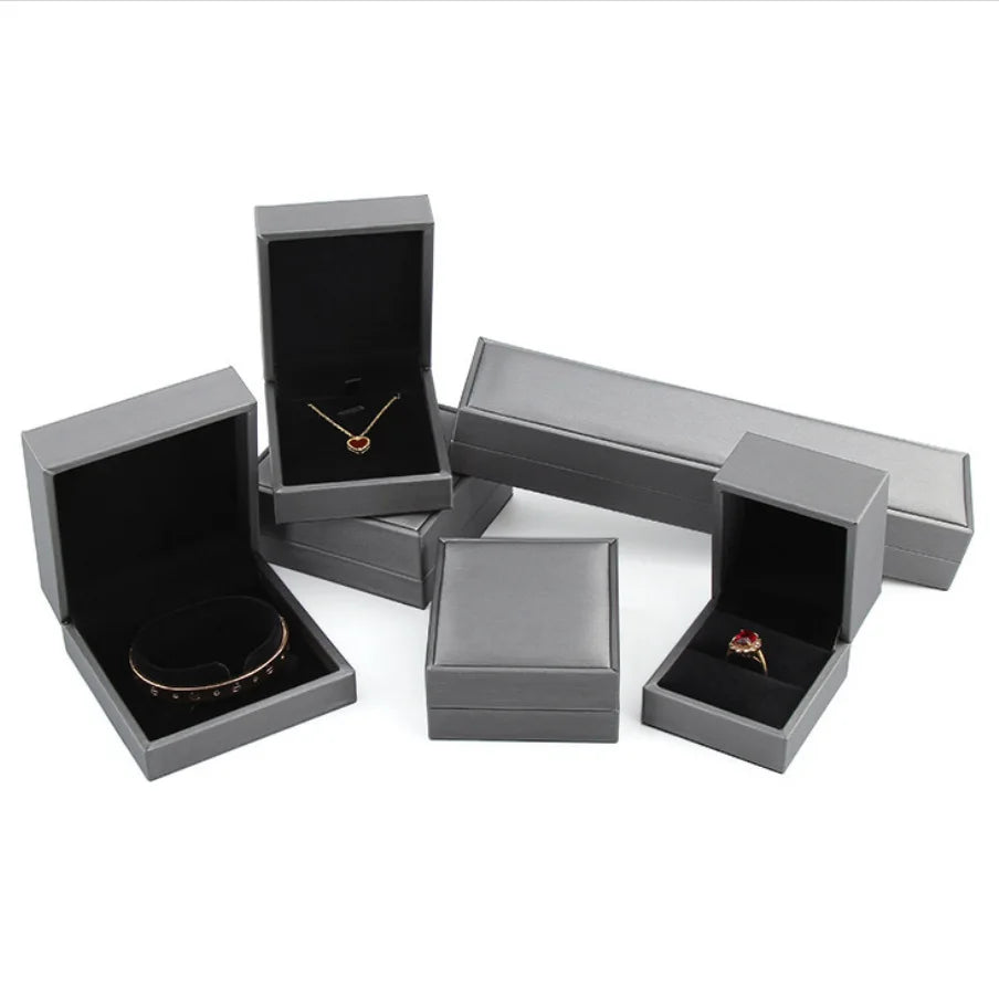 High End Jewelry Packaging Boxes Customized  Jin Bracelet Necklace Box Jewelry Custom Ring Box Luxury Logo Packing