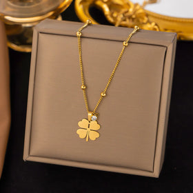 New Arrival Stainless Steel Flour Clover Leaf Pendant Necklace Tarnish Free Gold Necklace for Women