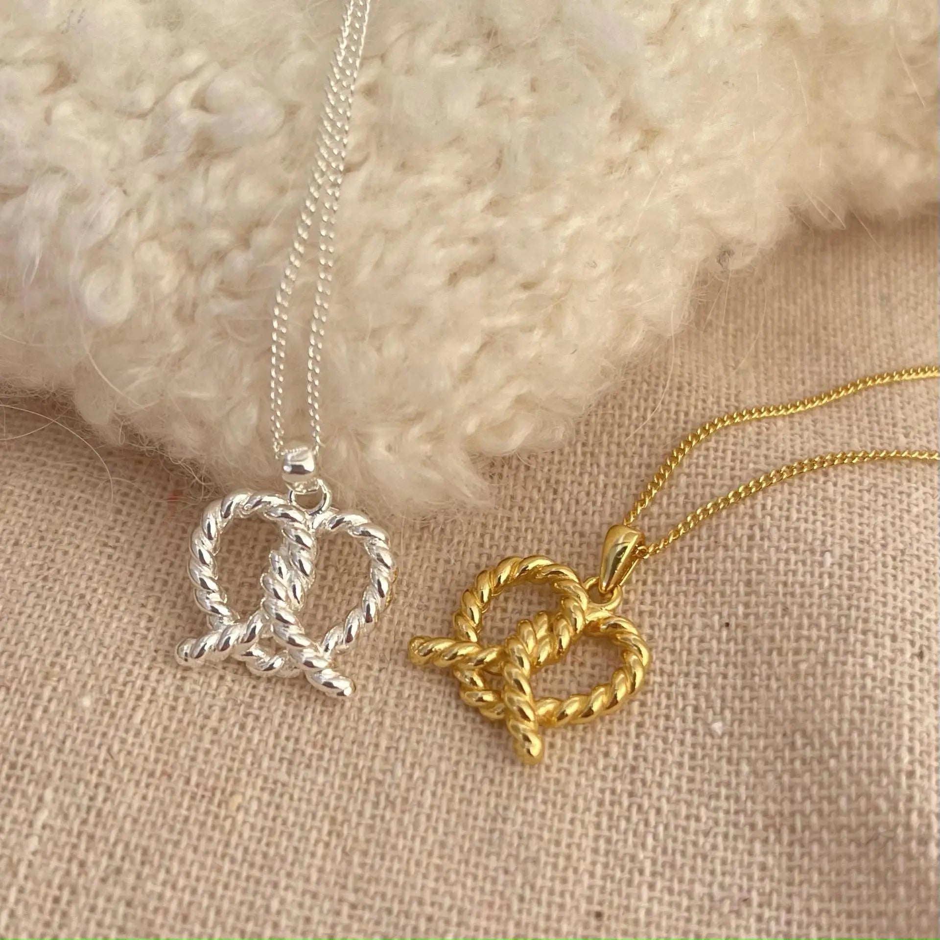 Gold Plating 925 Sterling Silver Twist Love Heart Pendant Necklace Heart Pendant Clavicle Necklace Women
