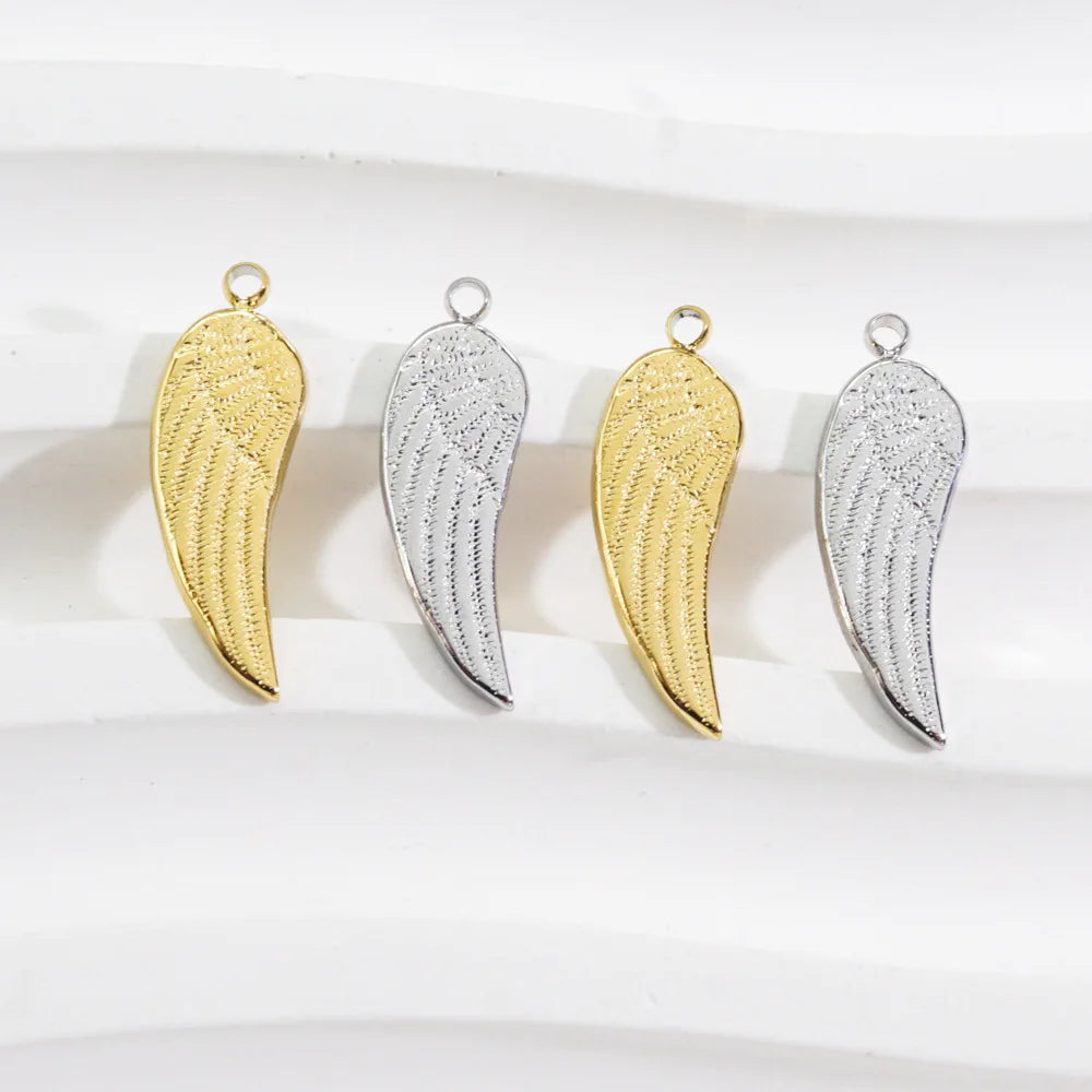 New Product18 Gold Plated Stainless Steel Half Feather Trend Design Pendant Stainless Steel Jewelry Accessories for Necklaces
