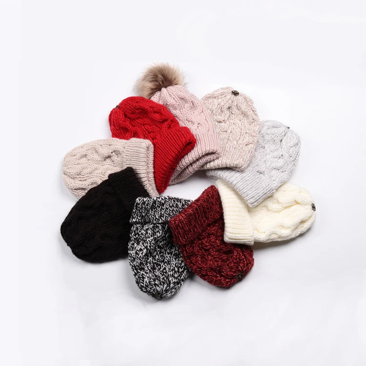 Factory Design Replaceable Faux Fur Pompom Knitted Satin Lined Beanie