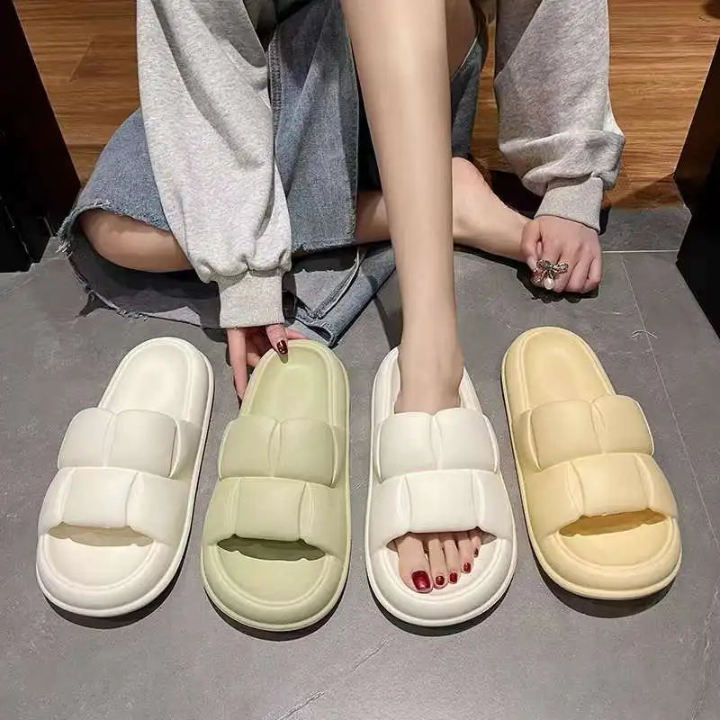 2022 Hot Sale Cloud slippers Women's Summer Indoor Bathroom Non-slip Thick Sole Soft Comfortable Sandals