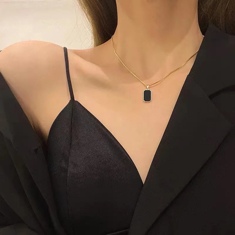 Titanium Steel Black Square Card Pendant Necklace Gold Plated Vintage Ladies Stainless Steel Necklace