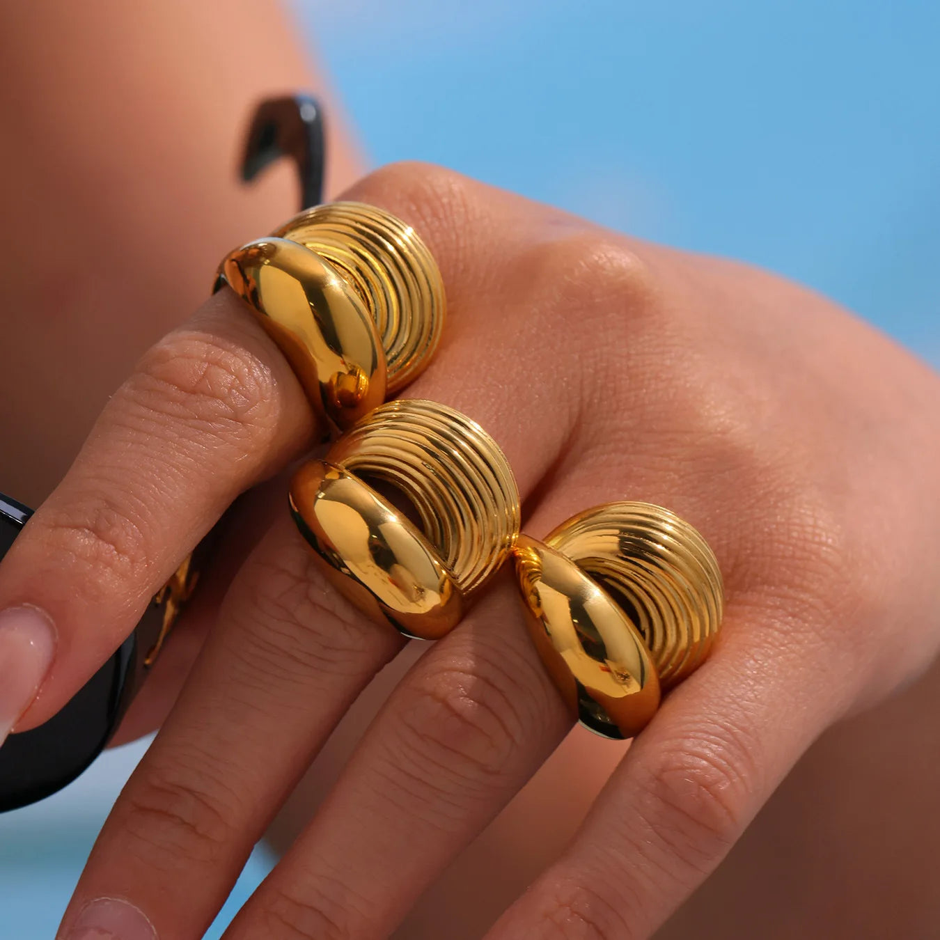 YF6375 Fashion Stainless Steel Waterproof Women Jewelry 18k Gold Plated Thread Double Layer Open Ring