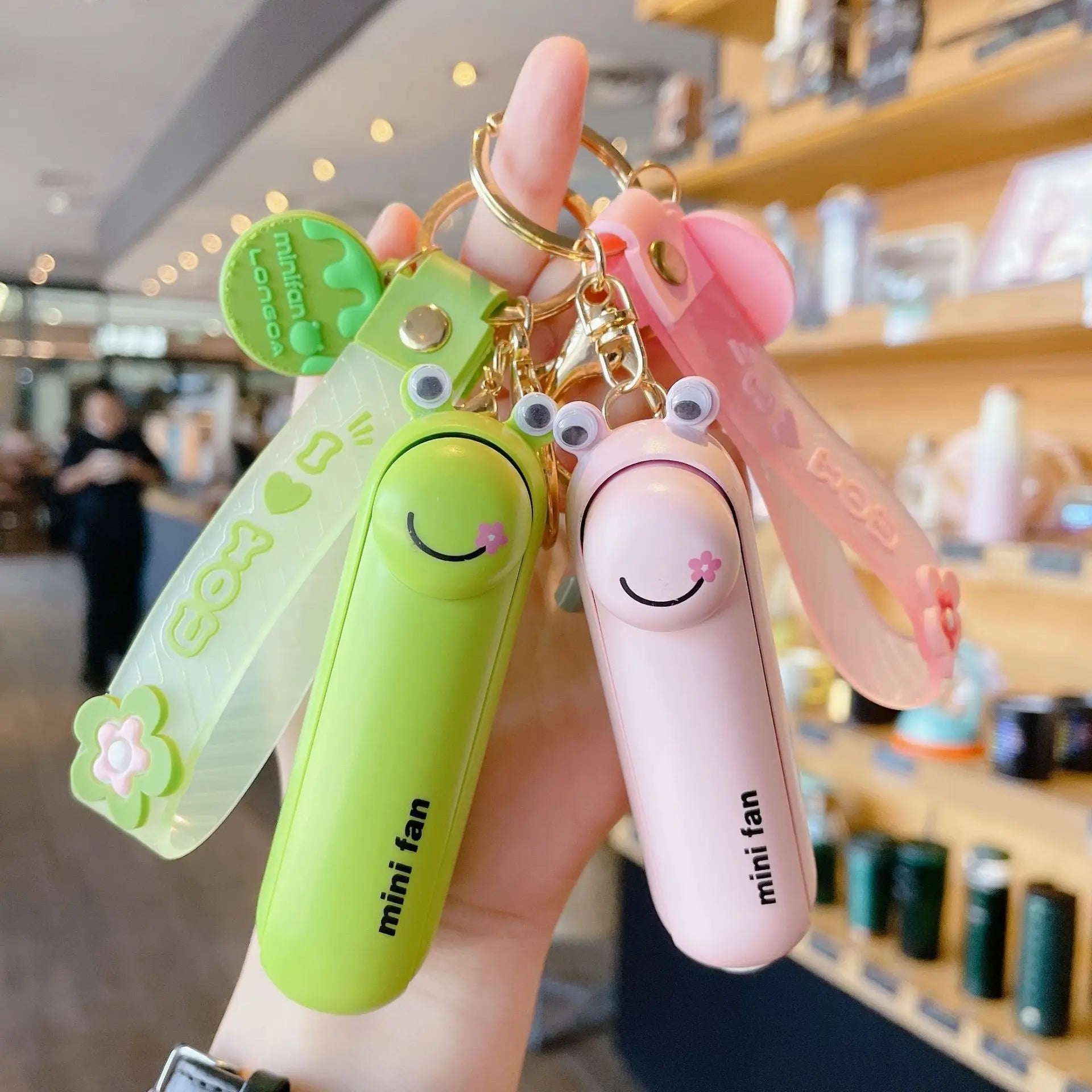 Summer Hot Sell INS Wind Key Chain Mini Fan Men and Women Children Children with Small Fan USB Flashlight