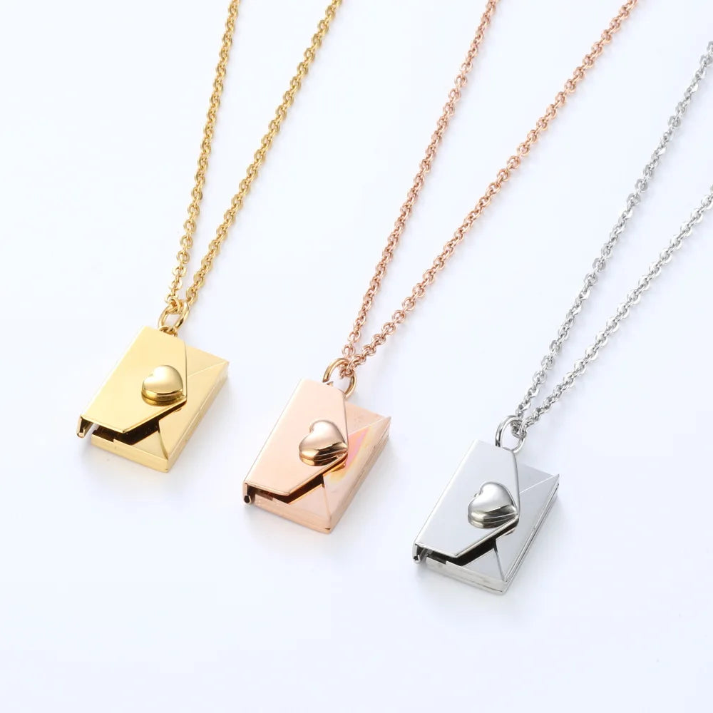 Fashionable Style Love Heart Letter Locket Pendant Envelope Nameplate Necklace Customizable Card Slot Family Envelope Necklace