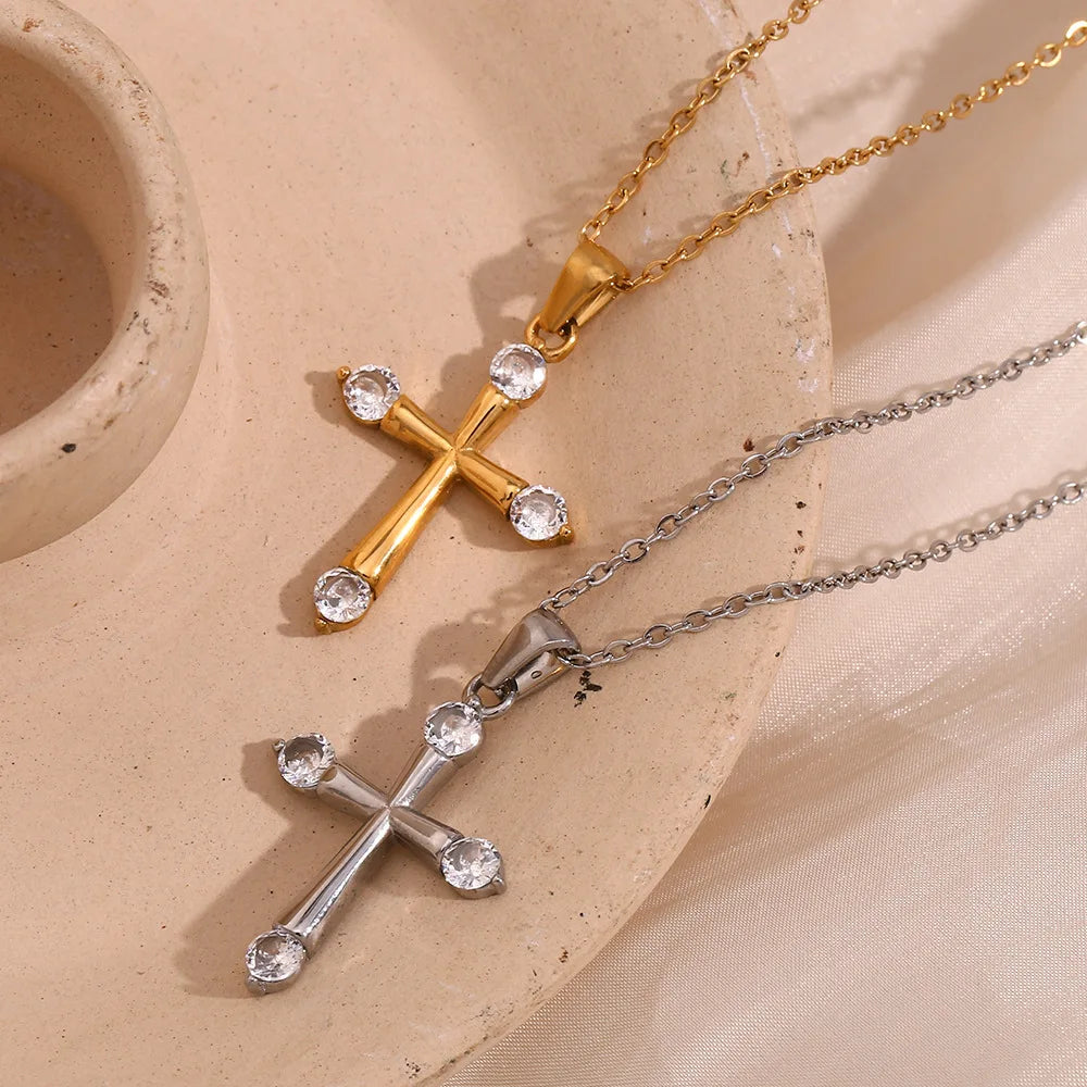 2025 Fashion Zircon Cross Pendant Necklace 18K Gold Plated Stainless Steel Necklace Religious Jewelry for Women Girls