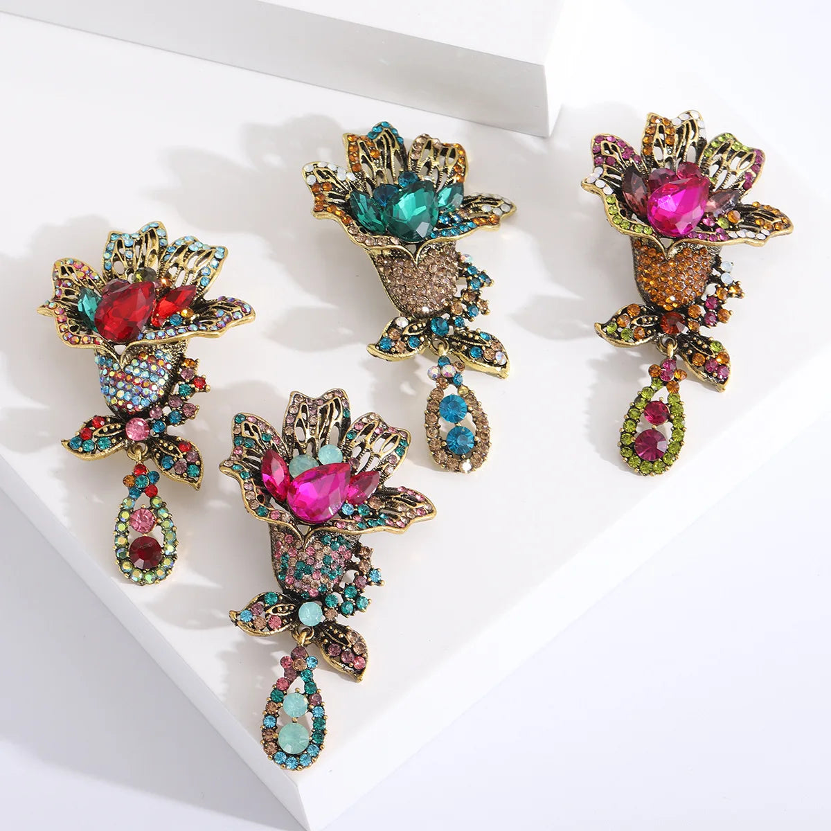 Hot Selling Diamond High-end Brooch Temperament Retro Colored Rhinestone Brooch for Men and Women Wholesale