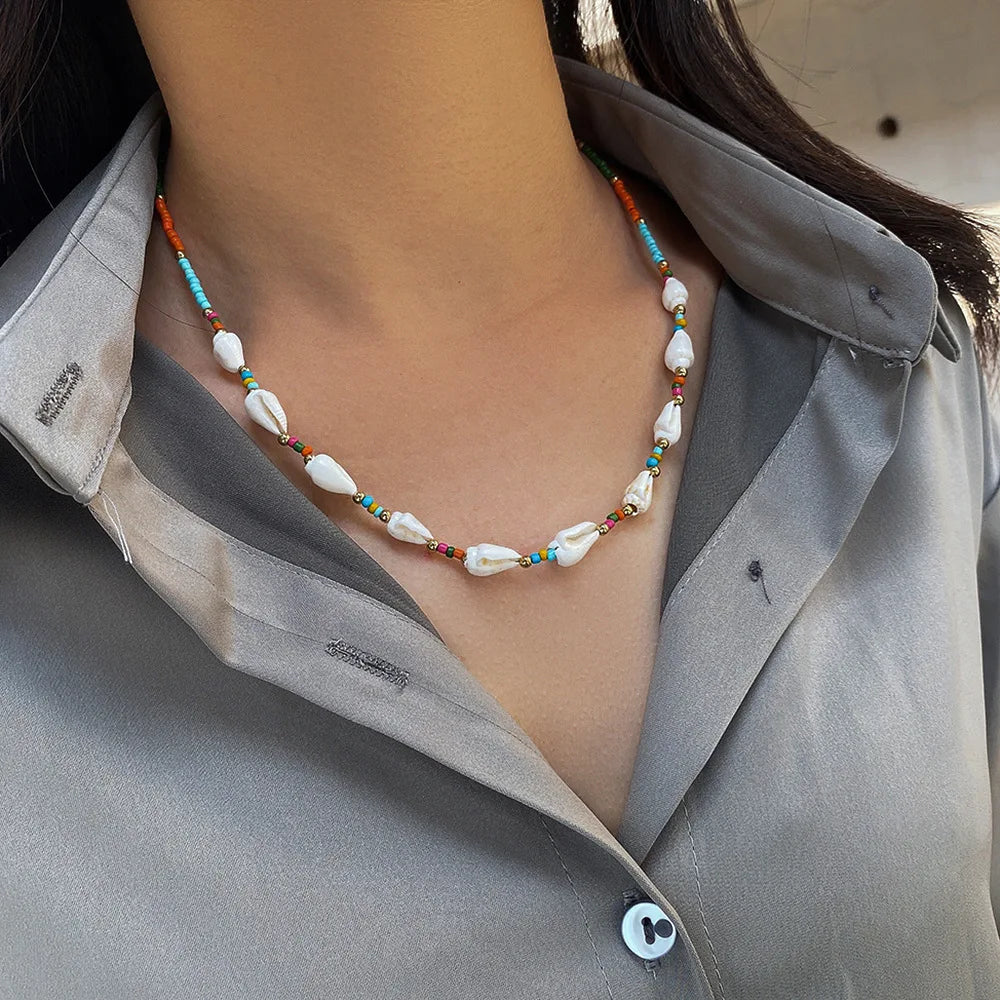 Tongxin Summer Bohemia Beach Jewelry Seashell Colorful Rice Beads Necklace Bracelet Set Natural Conch Shell Necklace for Women