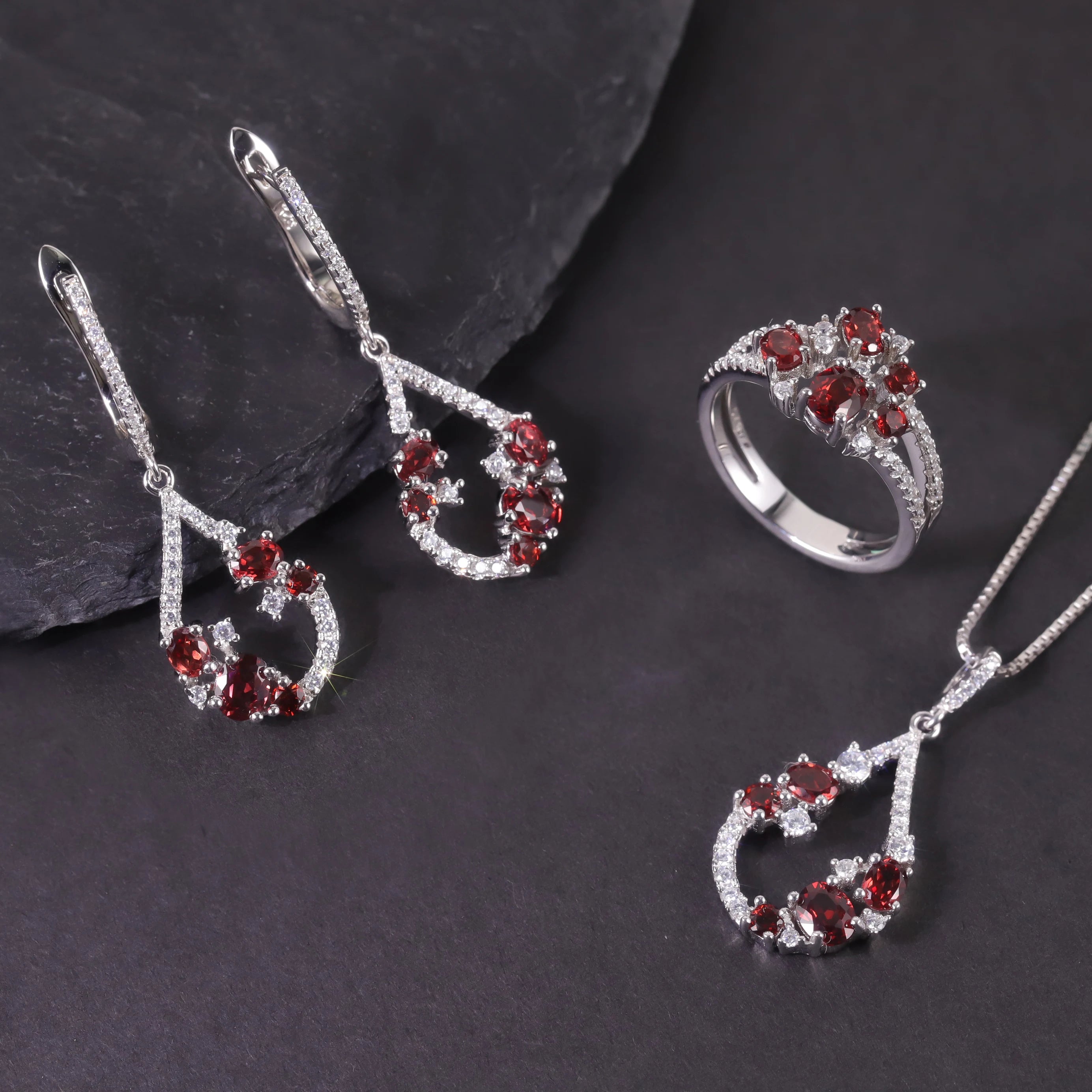 W0463 Glamorous Jewelry Wholesale Garnet Rhodium Plated S925 Silver Jewelry Set Red Gemstone Unique Collections Jewelry Set