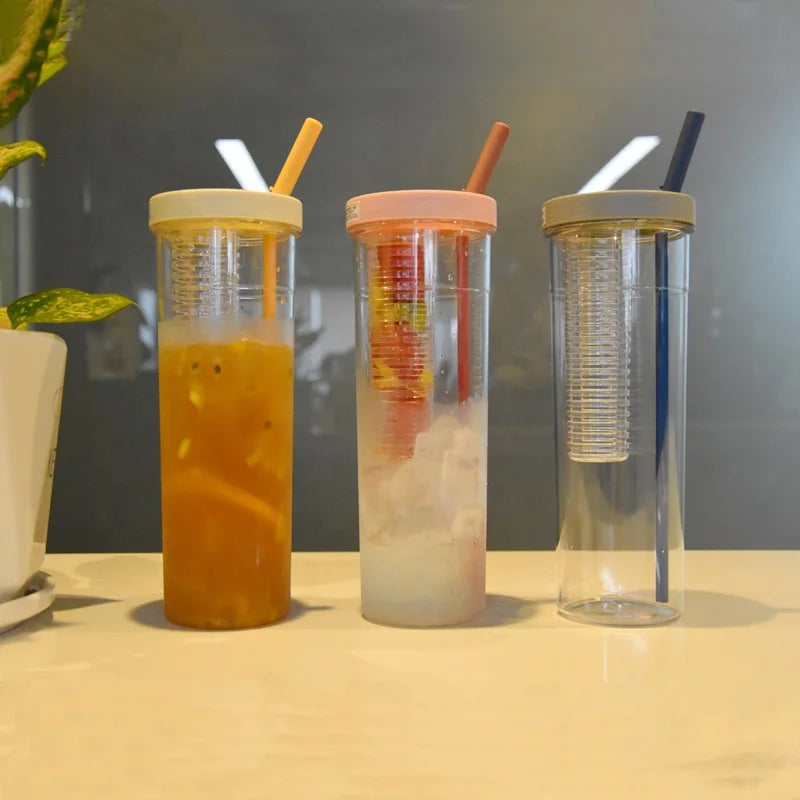 Popular clear Acrylic Tumbler Cups Plastic Water Bottle Transparent Fruit Juice Cup 700ml Plastic Fruit Tumbler With Straw