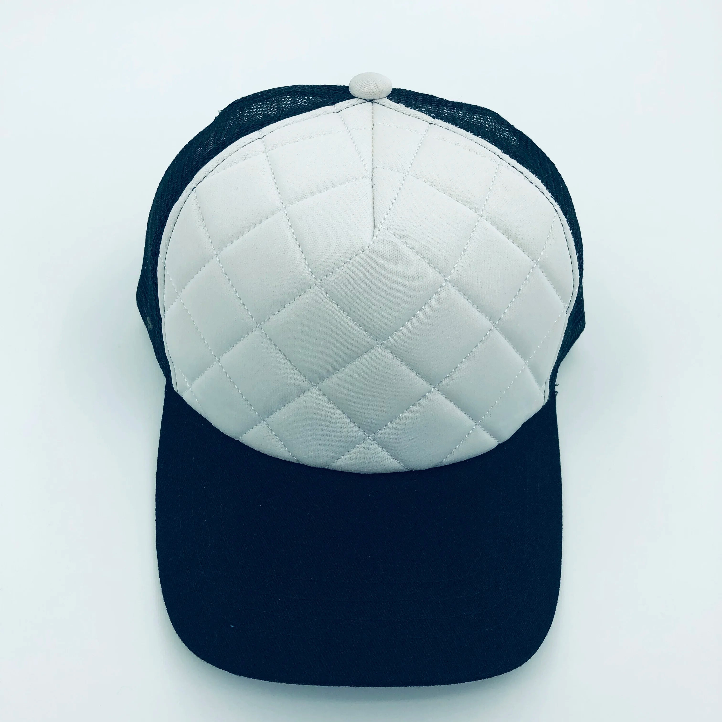 High Quality 100% Polyester 5-Panel Satin Trucker Cap Silk Screen Printed Quilt Design Double Breasted Buckle Closure Unisex