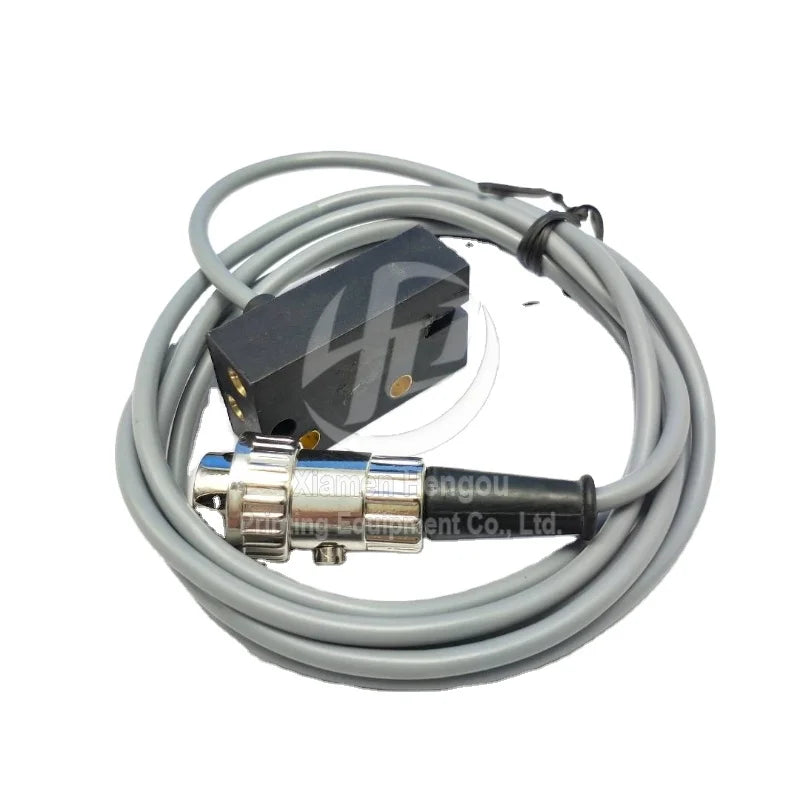 61.110.1331 Best Quality 93.110.1331 Sensor Induc Barr Prox SM102 CD102 GTO52 Offset Printing Machine Spare Parts Sensor