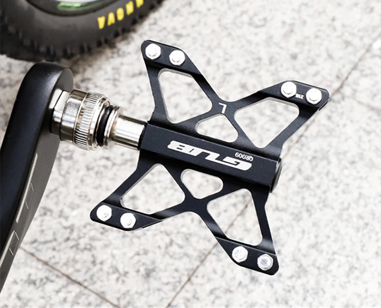 GUB QR009 Quick Release Pedal Bicycle 9/16 MTB Mountain Bike Pedal Folding Foldable Small Wheel Bike Pedal