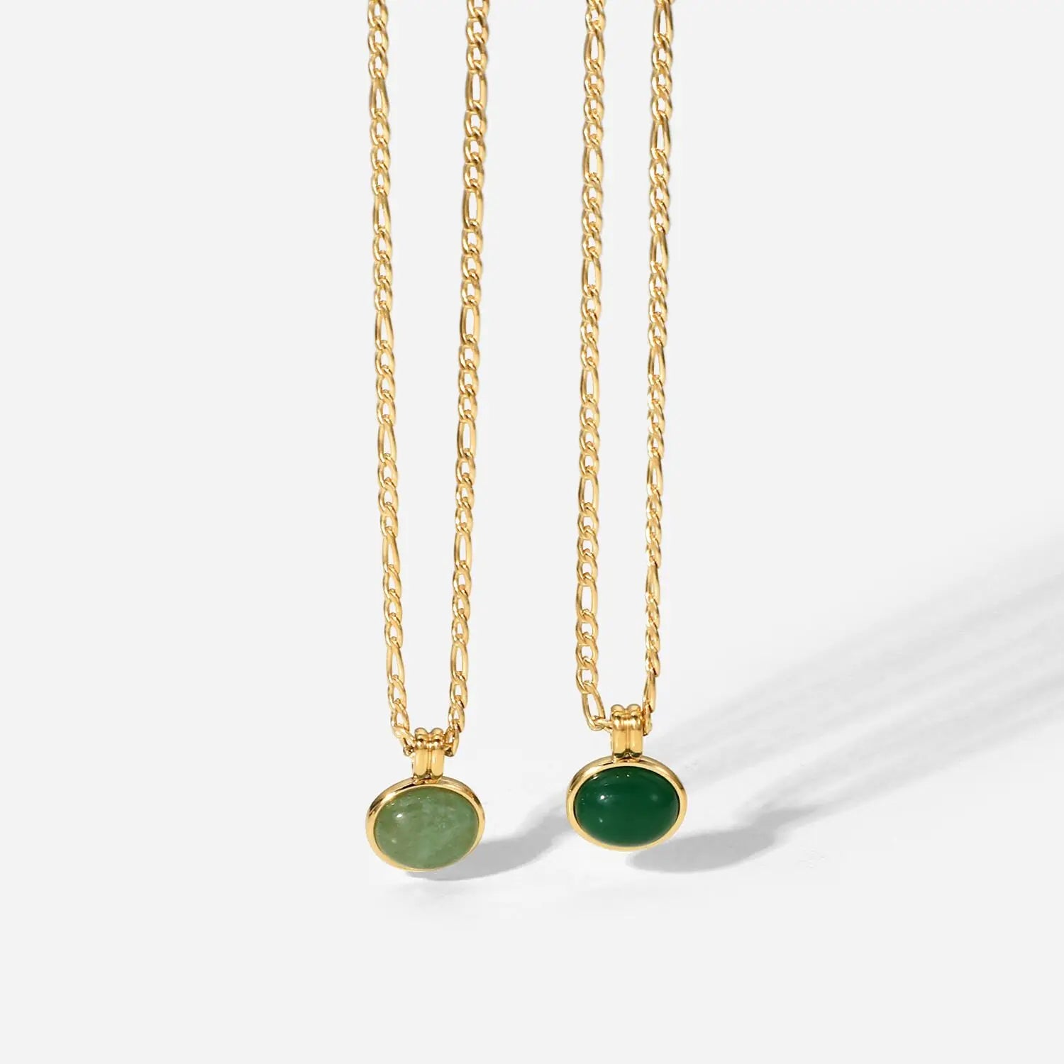 2023 Summer Popular Stainless Steel Gold Plated Figaro Chain Oval Shape Pendant Green Natural Aventurine Necklace for Women