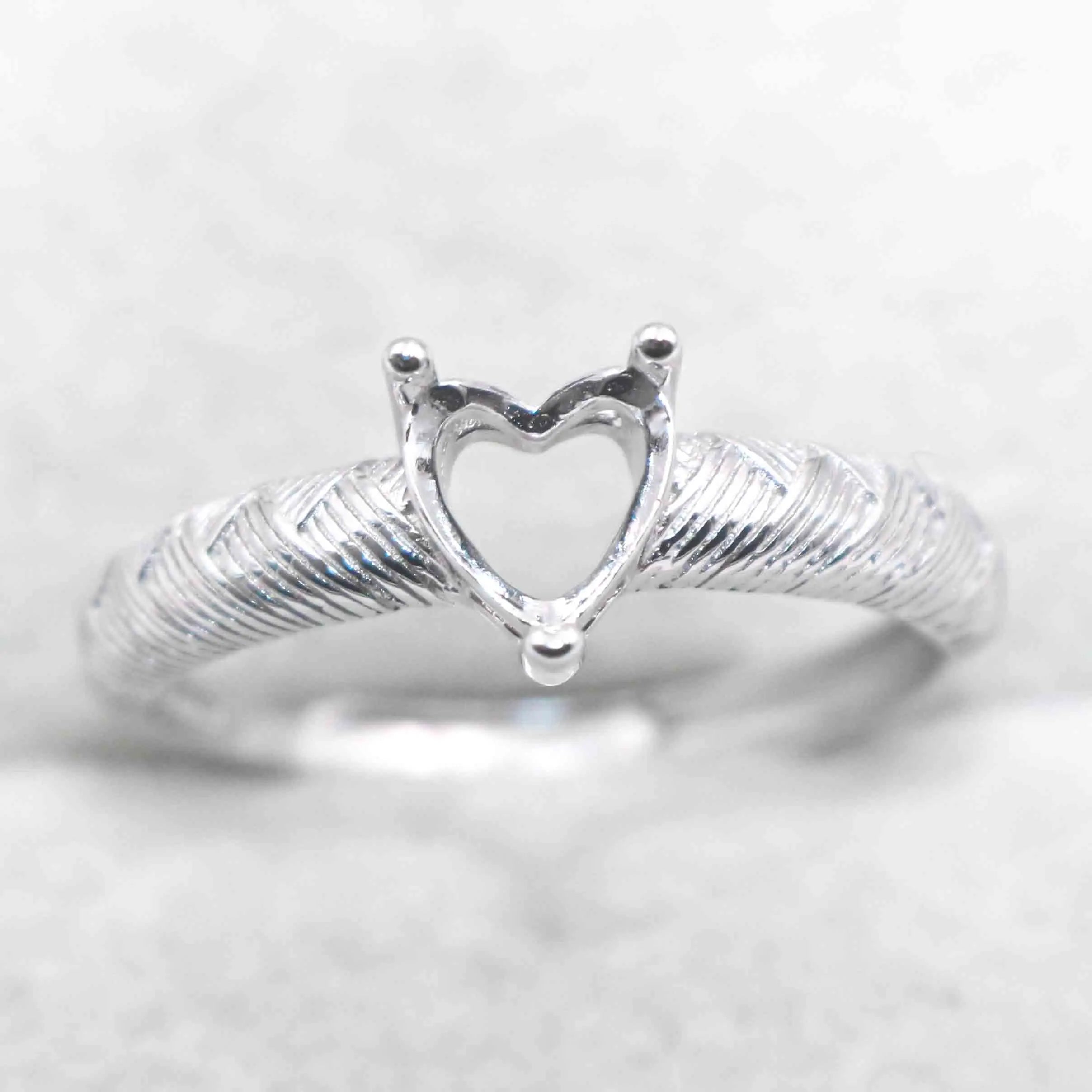 Semi Mount 6*6mm Sterling Silver Ring Heart Shape Empty Frame Blank Support Claw Setting S925 Base Without Center for DIY Inlay