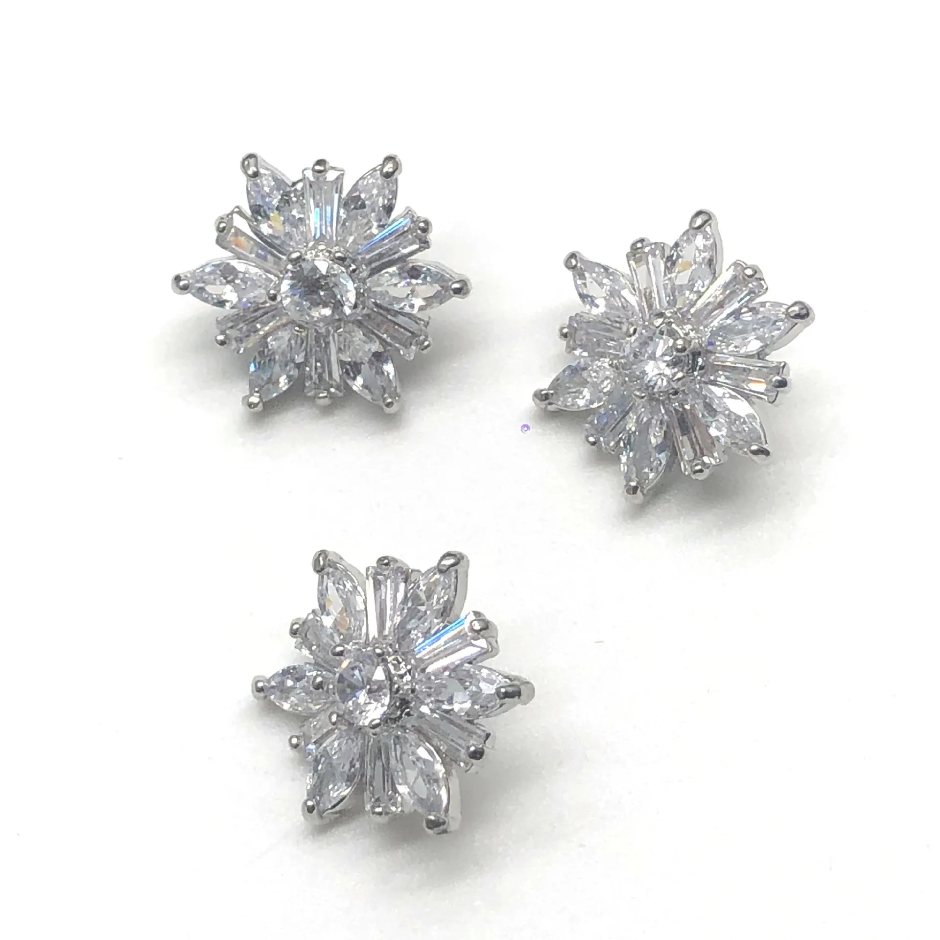 Crystal Rhinestone Diamond Sunflowers Embellishments ZirconButtons Sew on Buttons for Diy Decoration for Garments Clothing