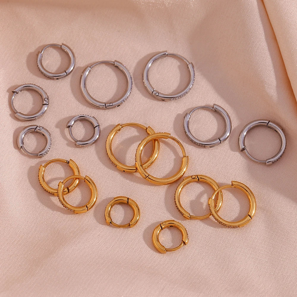Guarantee Dreamshow Dainty Zircon Huggies Hoop Earring 18K Gold Plated Stainless Steel Hoop Earrings Set for Women Wholesale